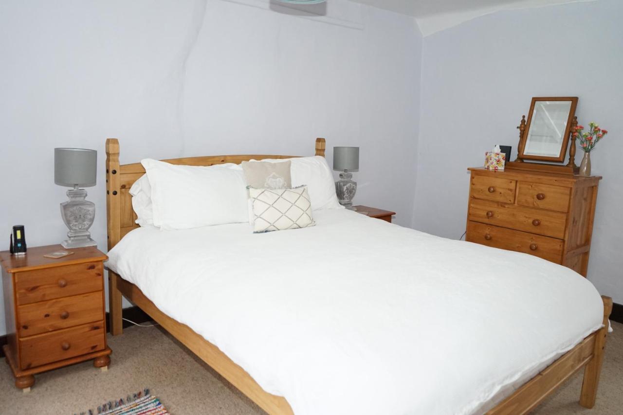 Character 2 Double Bedroom Cottage In 샤프츠버리 외부 사진